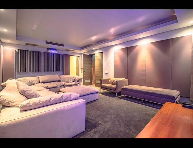 6 BEDROOM HOUSE FOR SALE IN BLAIR ATHOLL GOLF ESTATE